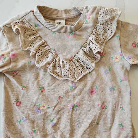 H&M Beige Baby Outfit Set - Picture 3 of 4